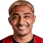 Julián Araujo